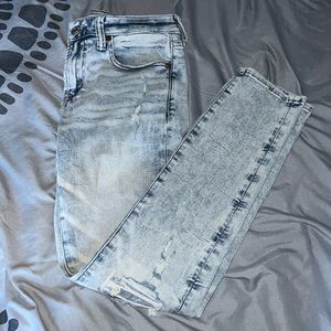 American eagle blue ripped jeans